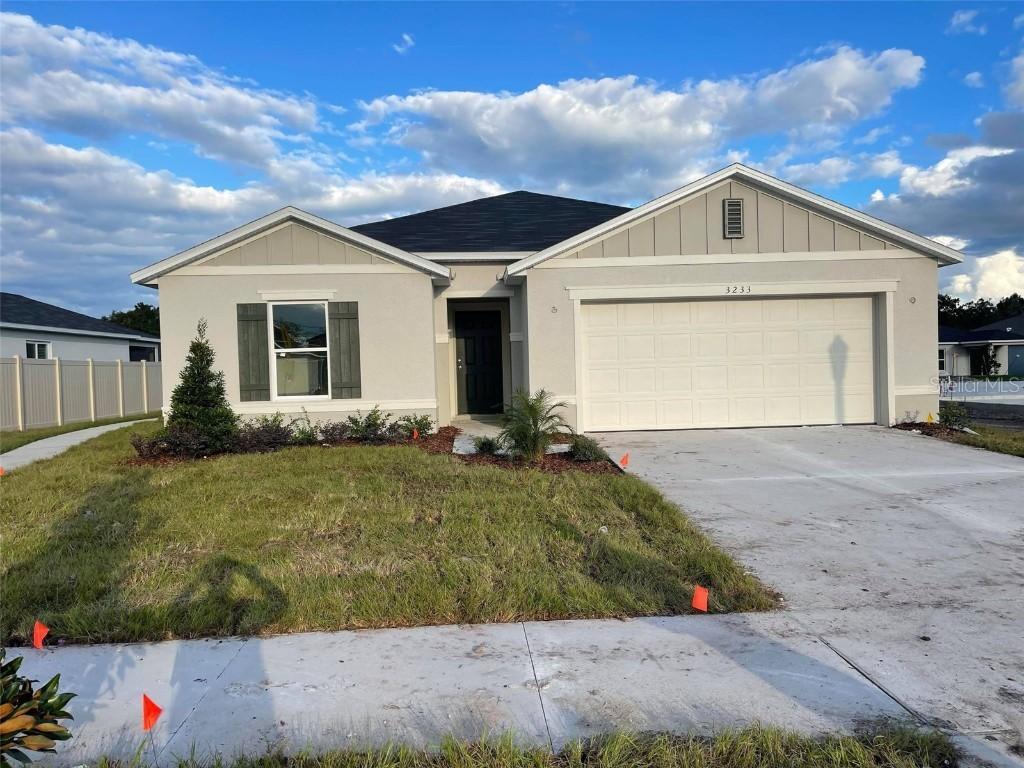 3233 Casa Del Rey Avenue, Kissimmee, FL 34746