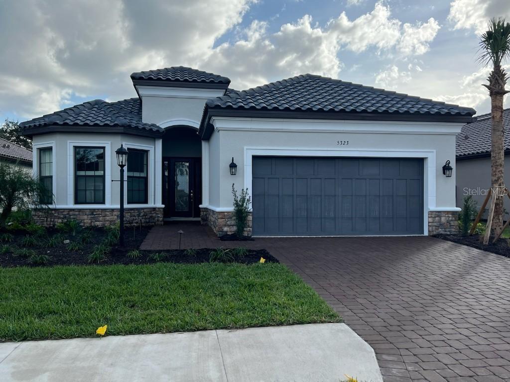 5323 Cicerone St., Sarasota, FL 34238