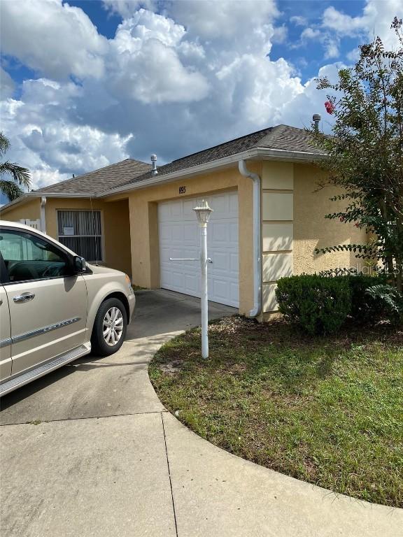893 Lexington Ln., The Villages, FL 32162