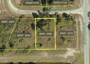 910 Lakeside Dr., Lehigh Acres, FL 33974