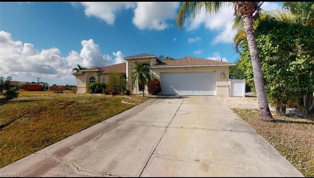 302 NW 15th Pl., Cape Coral, FL 33993