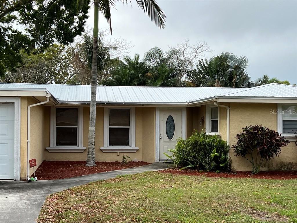 2230 Alice Rd., Sarasota, FL 34231