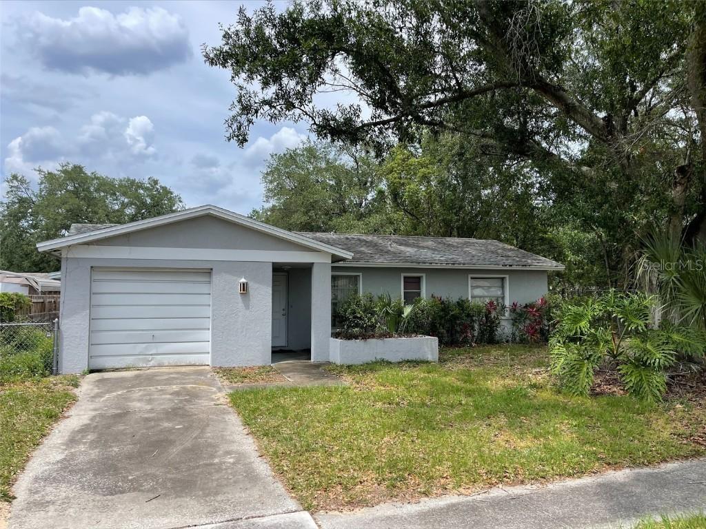 714 Falkirk Ave., Valrico, FL 33594