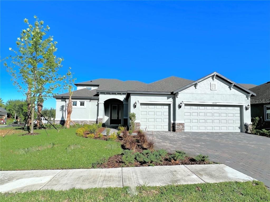 32530 Silvercreek Way, Wesley Chapel, FL 33545