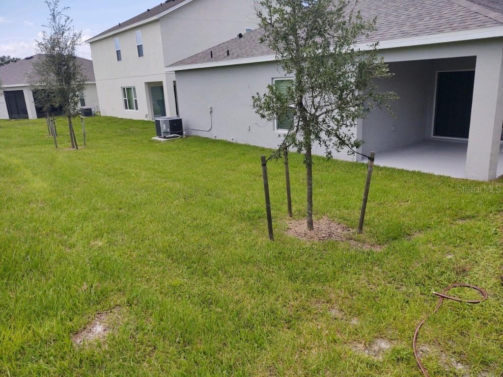 9375 Villanova Dr., Groveland, FL 34736