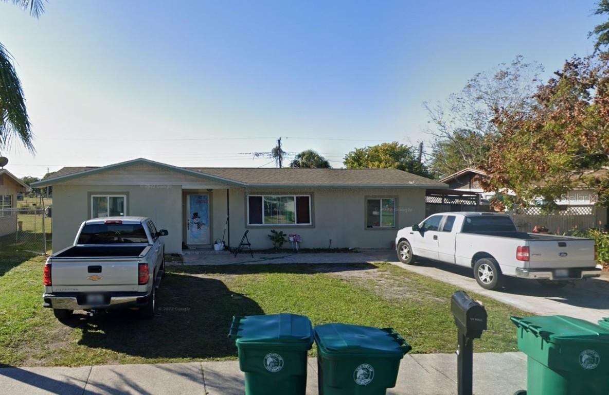 1211 13th Ave., Palmetto, FL 34221