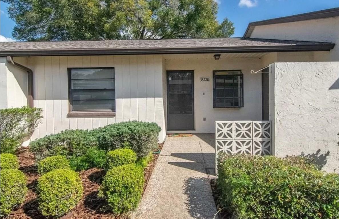 38220 Boxwood Dr., Zephyrhills, FL 33542