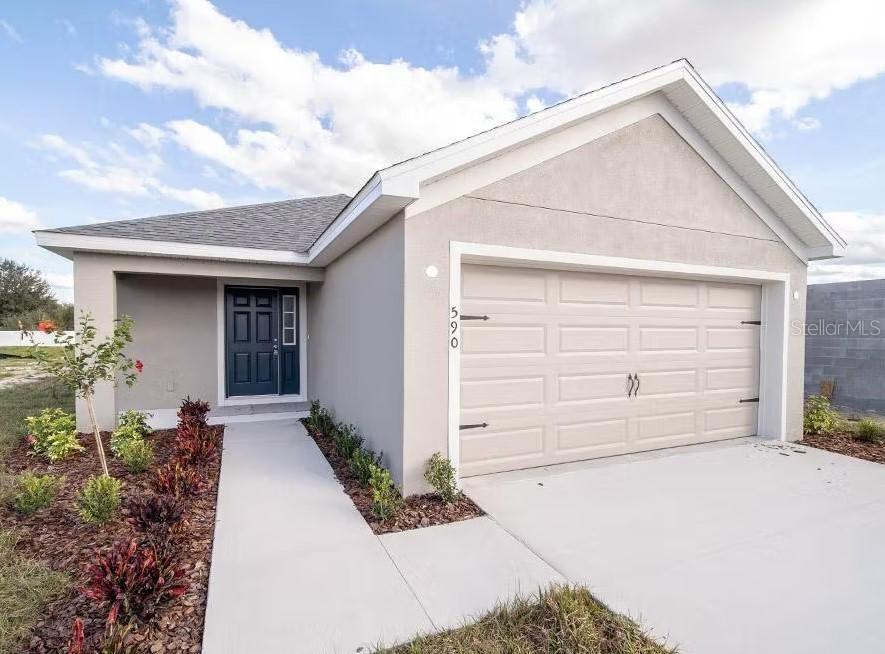 820 Sydney St., Davenport, FL 33837