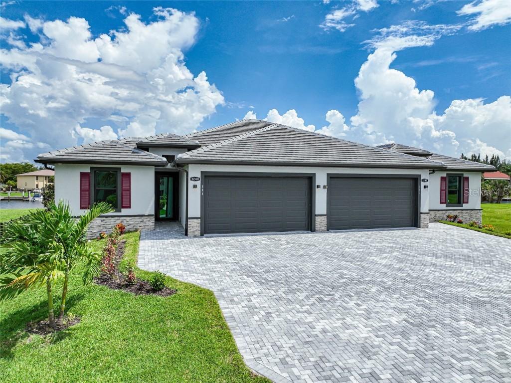 3240 Wood Thrush Dr. #111 & 112, Punta Gorda, FL 33950