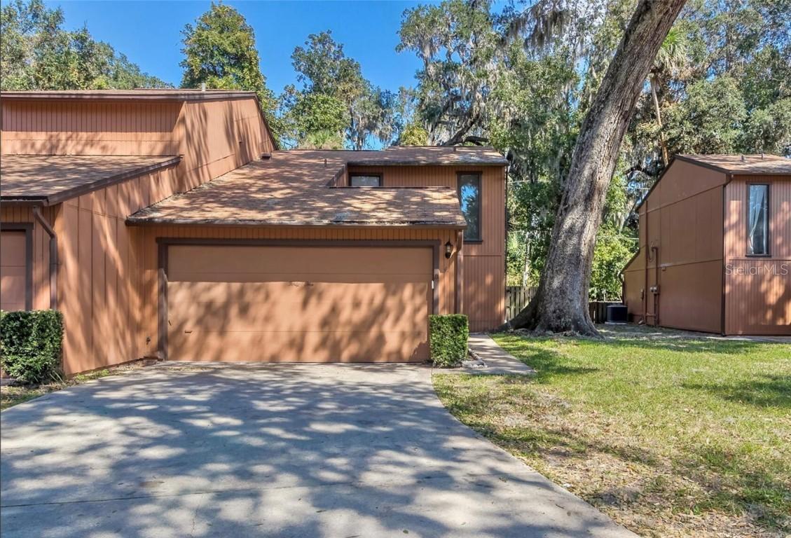 41 Park Pl., Ormond Beach, FL 32174