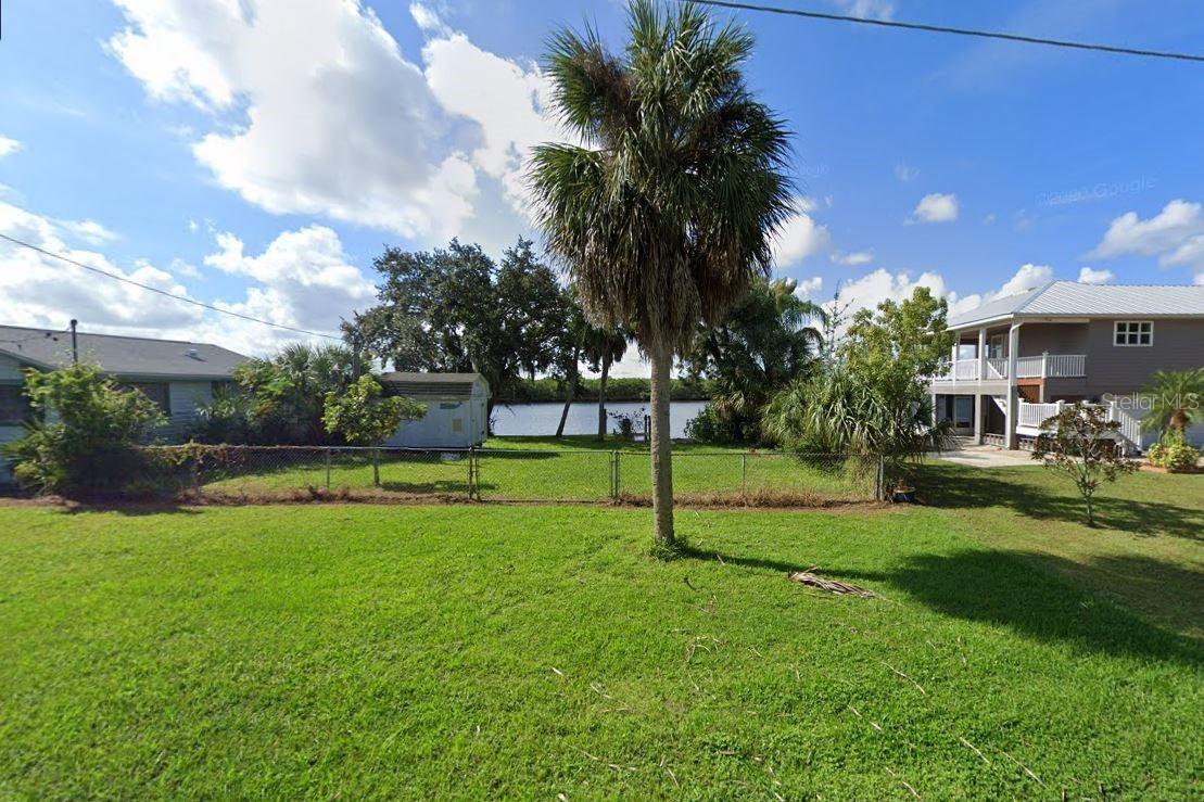 1406 River Dr., Ruskin, FL 33570