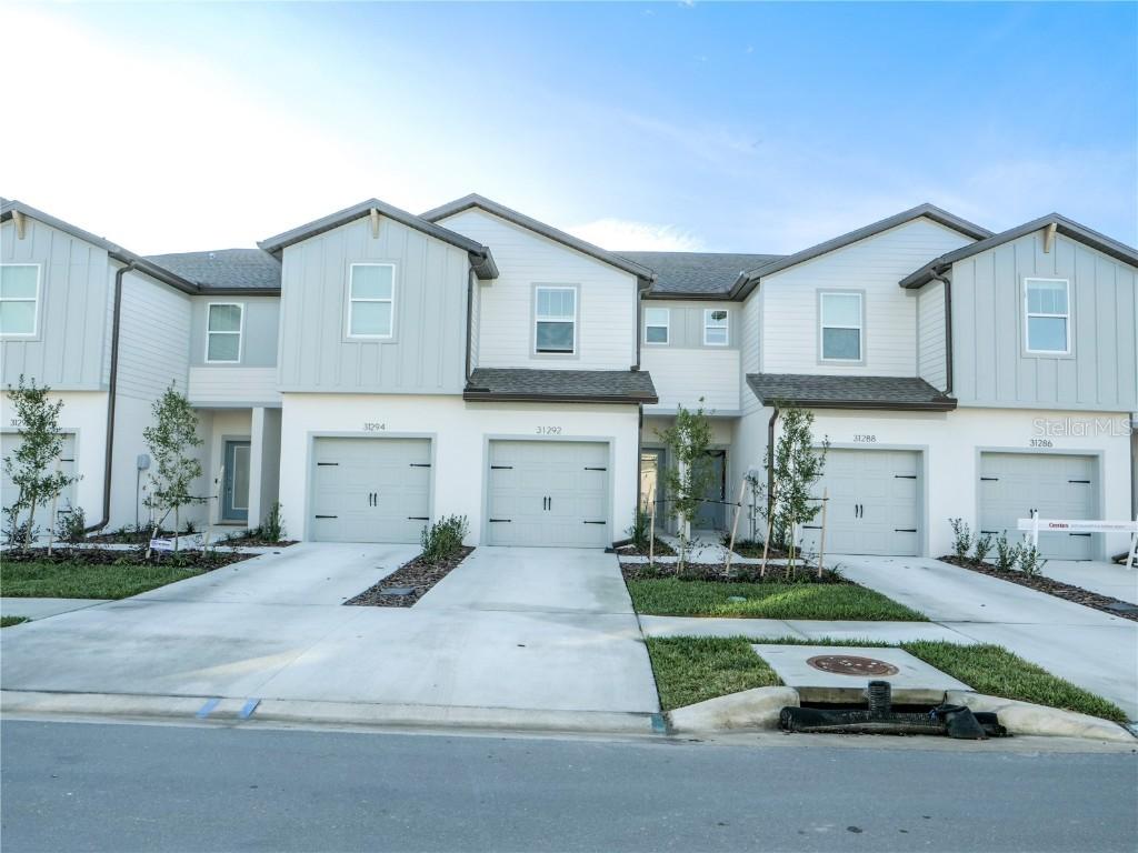 31307 Amberview Bend, Wesley Chapel, FL 33545