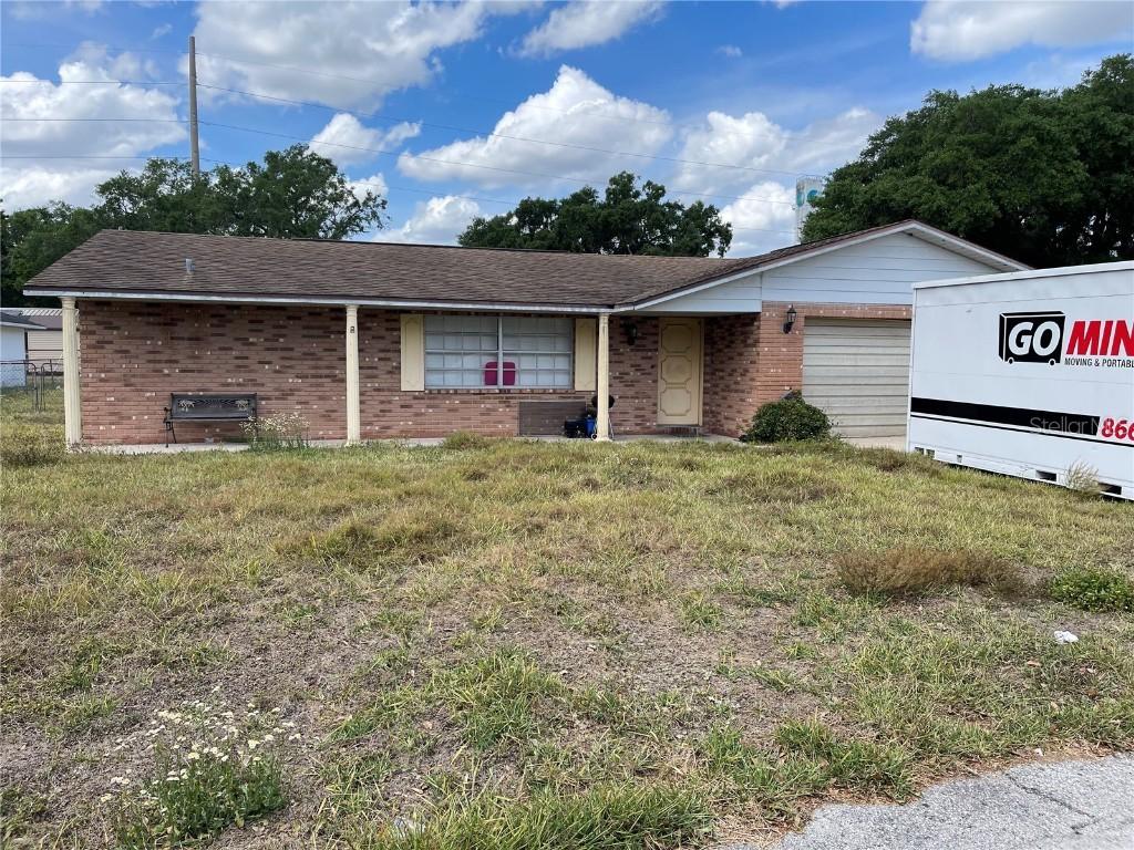 2452 Lynnway Cir., Lakeland, FL 33805