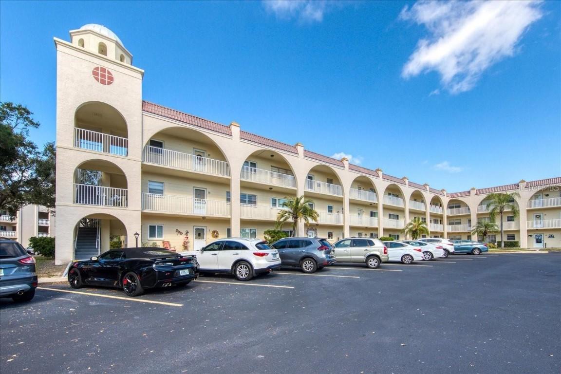 2258 World Parkway Blvd. #22, Clearwater, FL 33763