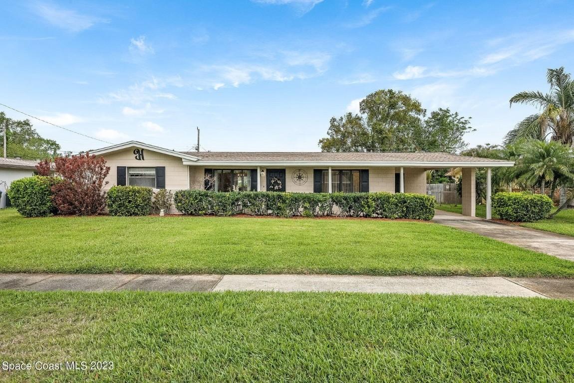 572 Gardenia Cir., Titusville, FL 32796