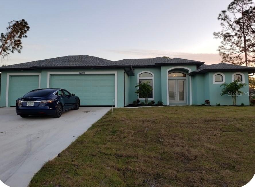 10225 Bay Ave., Englewood, FL 34224