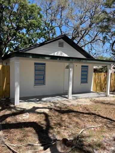 2113 W Burke St., Tampa, FL 33604