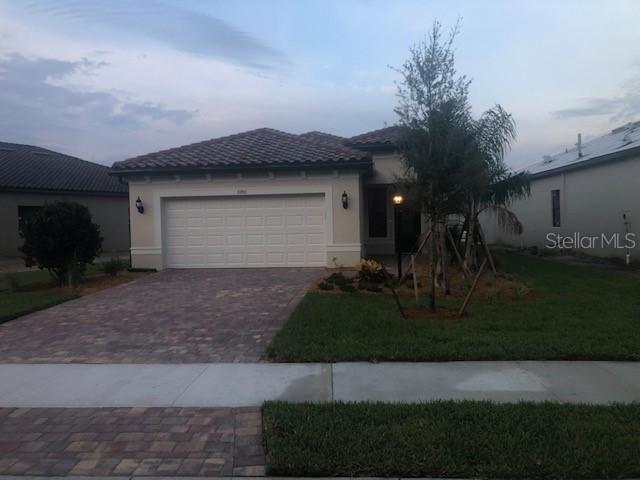 6780 Alstead Cir., Bradenton, FL 34202