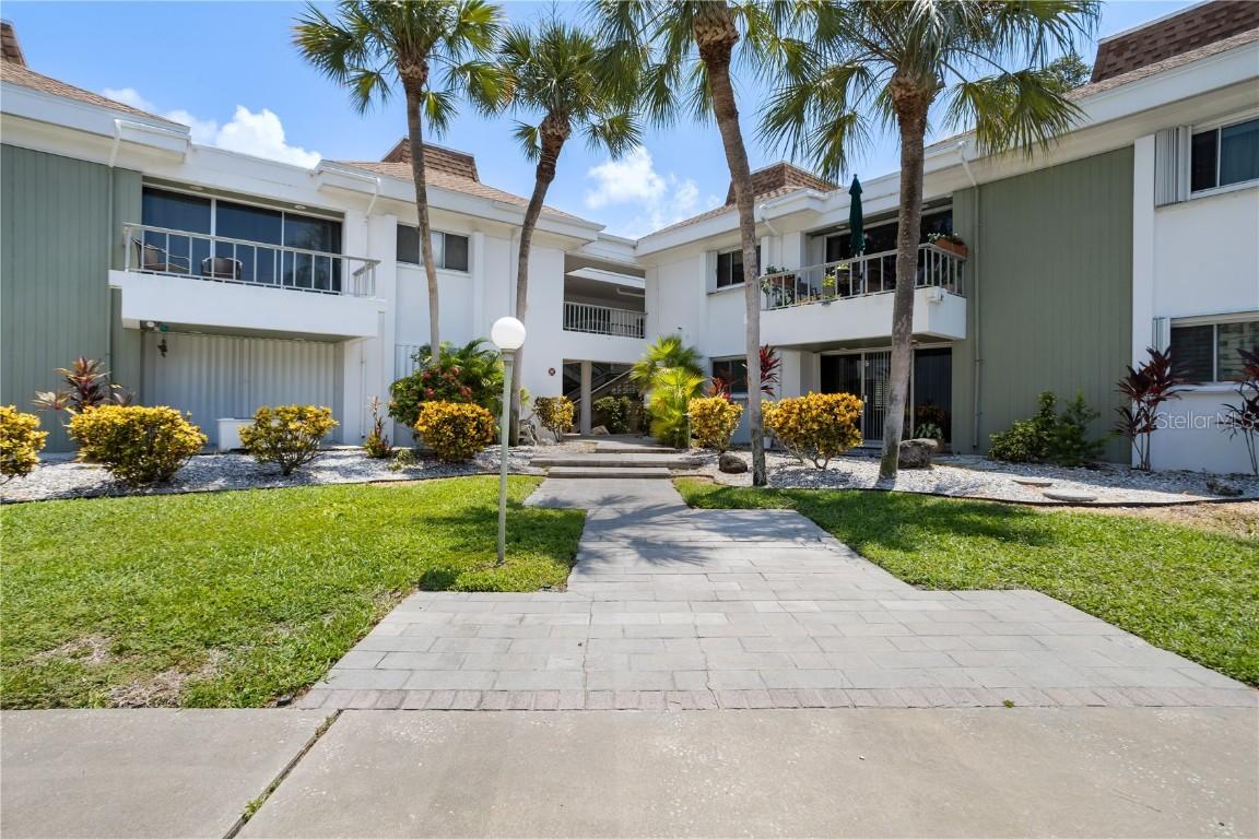 311 Island Way #203, Clearwater Beach, FL 33767