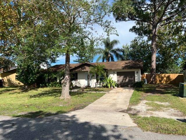 219 Cherrywood Ln., Edgewater, FL 32132