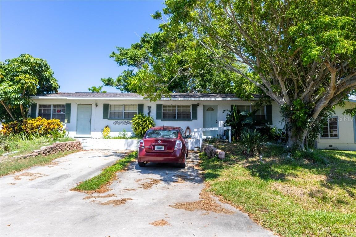 4517 87th Street Ct., Bradenton, FL 34210