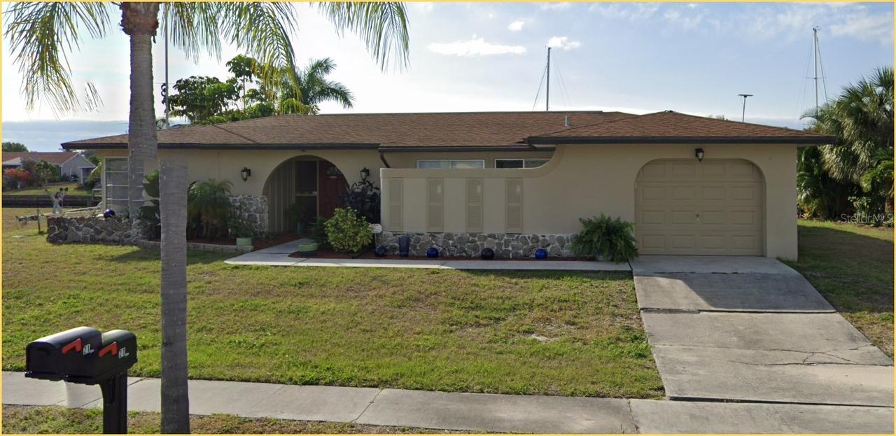 215 Stebbins Terr, Port Charlotte, FL 33952