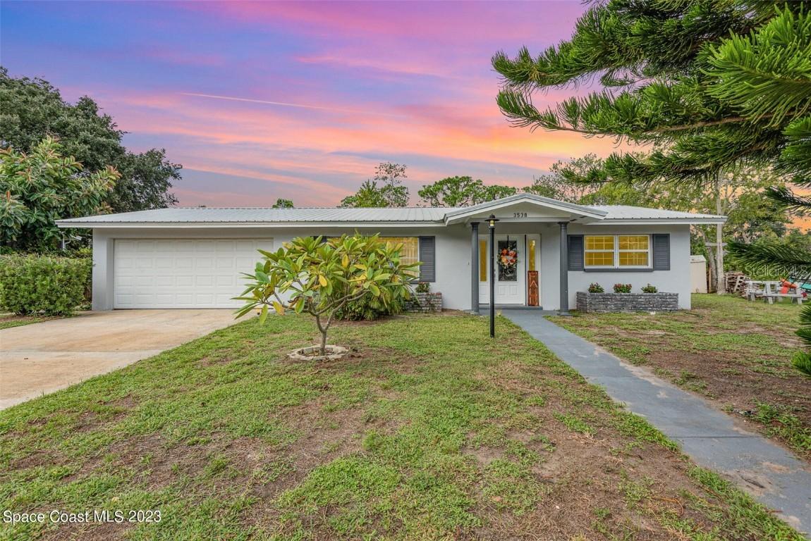 3538 Hogan Pl., Titusville, FL 32780