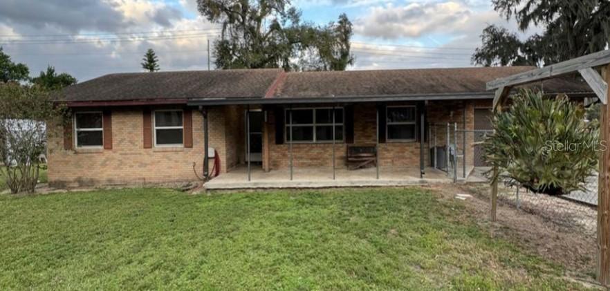 5724 6th St., Lakeland, FL 33812