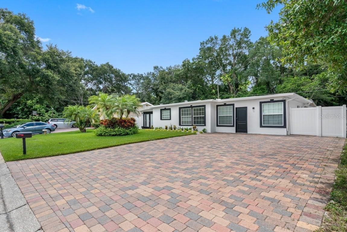 4501 N Jamaica St., Tampa, FL 33614