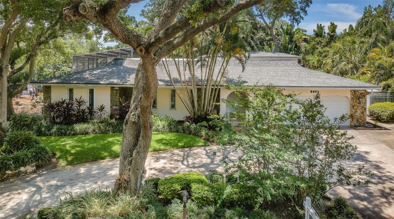 940 42nd Ave., St Petersburg, FL 33703