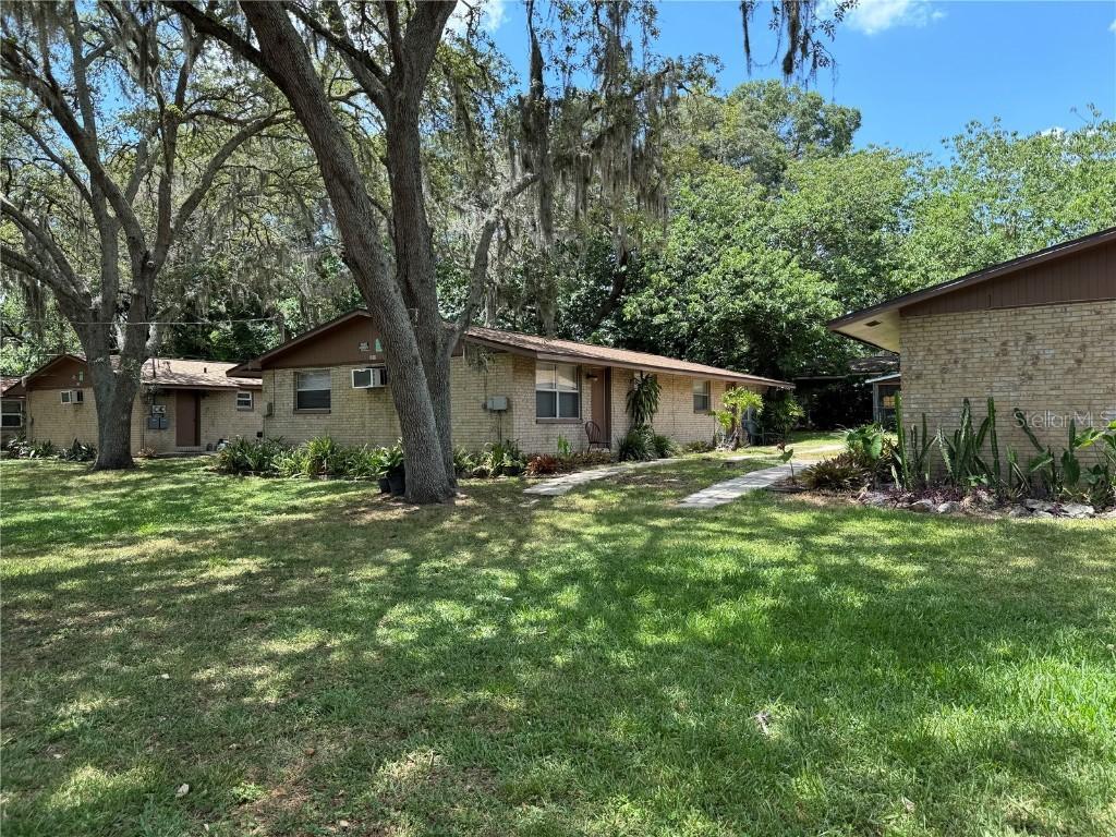 9319 Grandfield Rd. #4, Thonotosassa, FL 33592