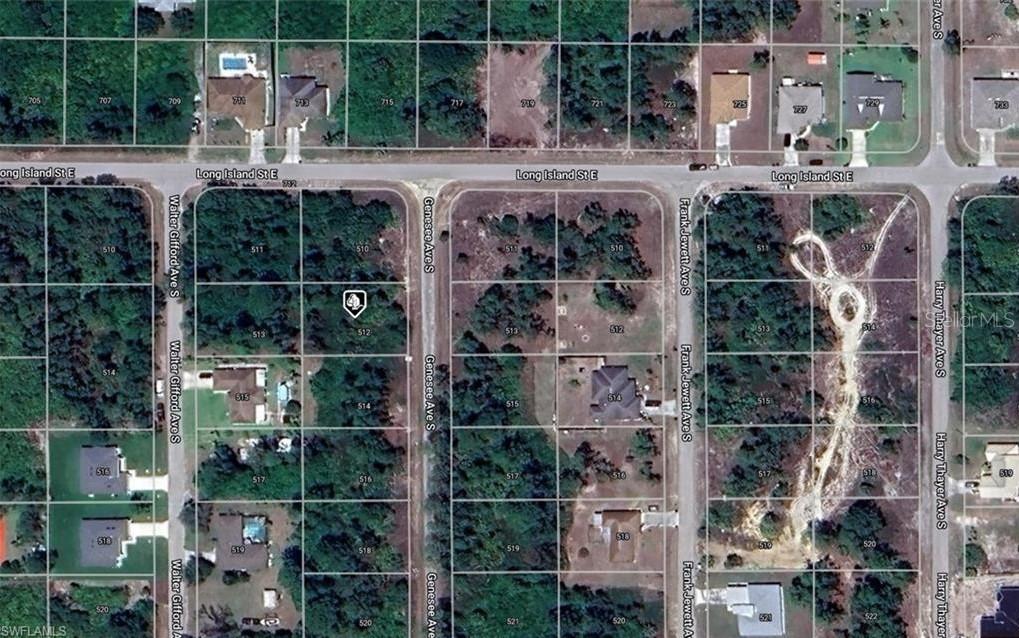 512 Genesee Ave., Lehigh Acres, FL 33974