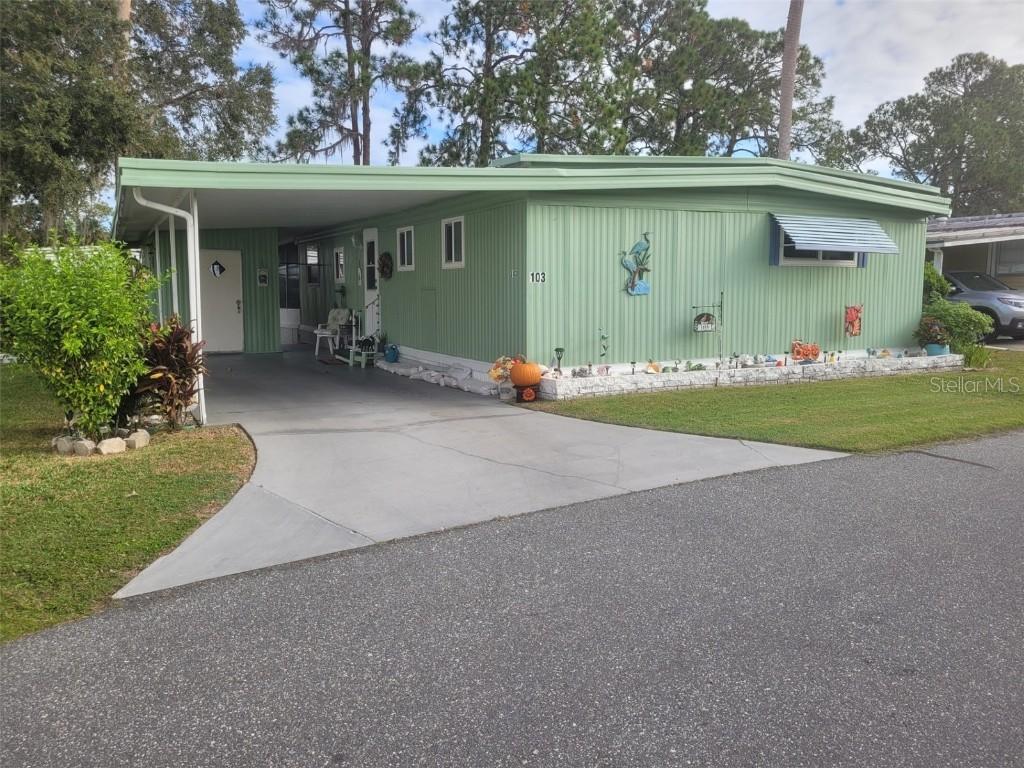 103 Parkland Dr., Eustis, FL 32726
