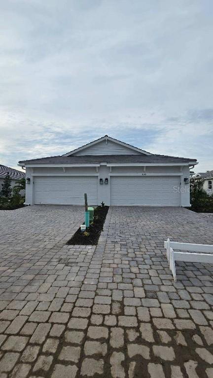 8097 Moonbeam Ave., Sarasota, FL 34241