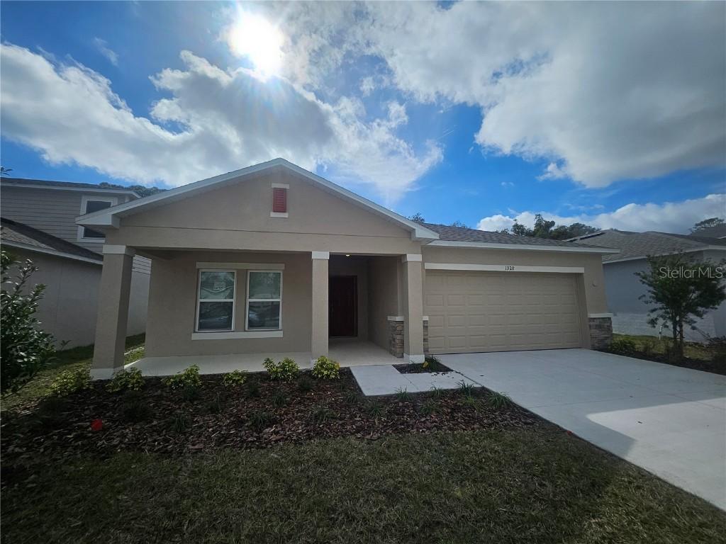 1928 Rosewood Cir., Lakeland, FL 33810