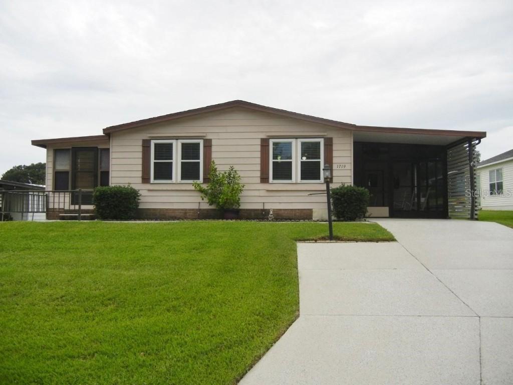 1719 Myrtle Beach Dr., Lady Lake, FL 32159