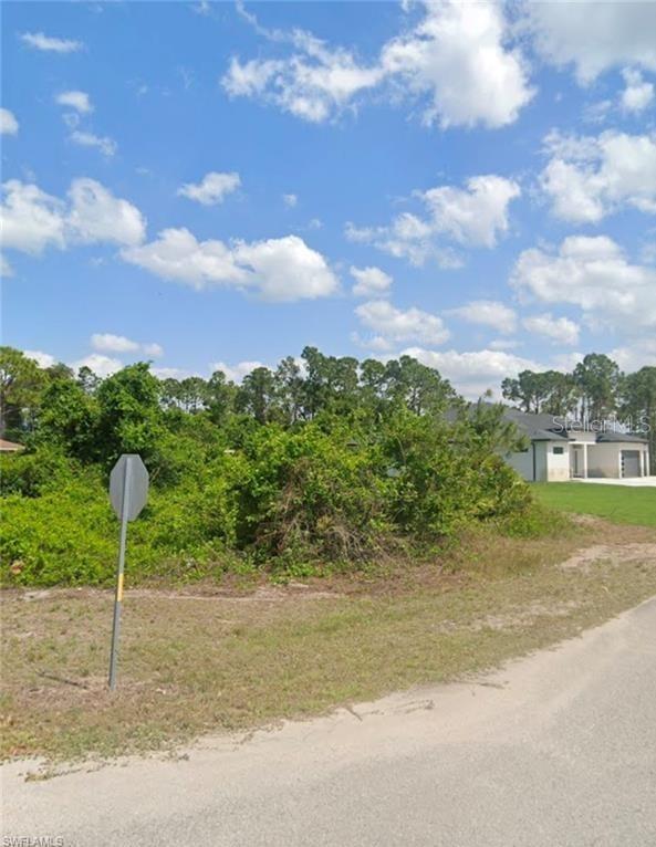 701 Dubarry Ave., Lehigh Acres, FL 33974