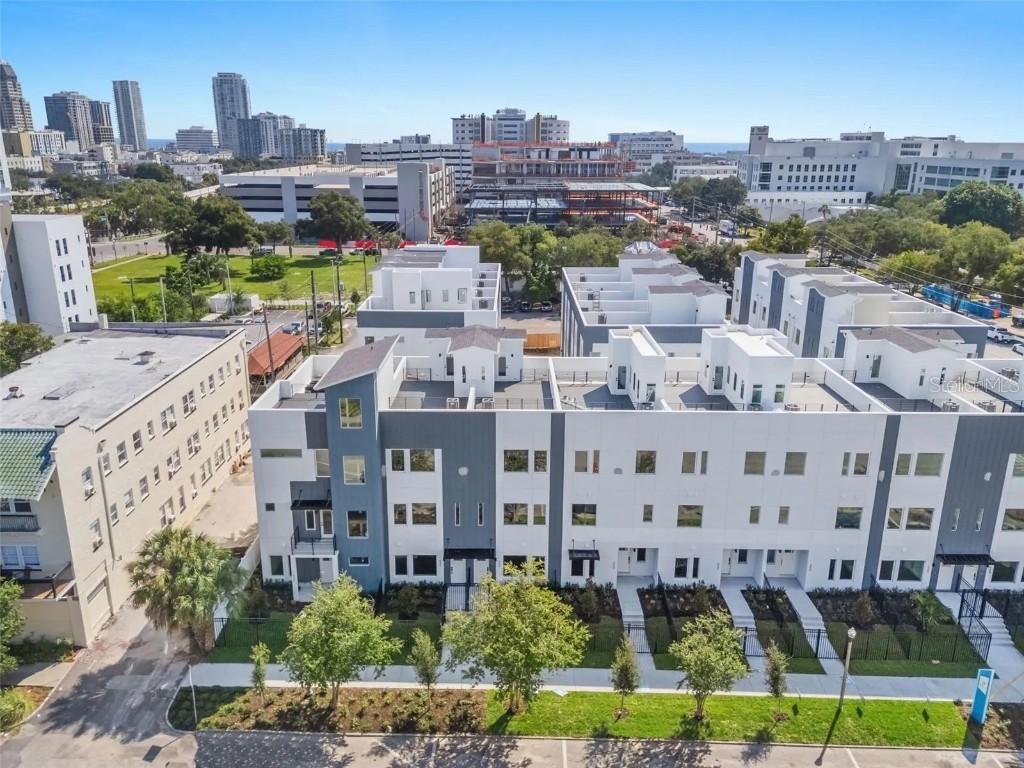 885 6th Ave., St Petersburg, FL 33701