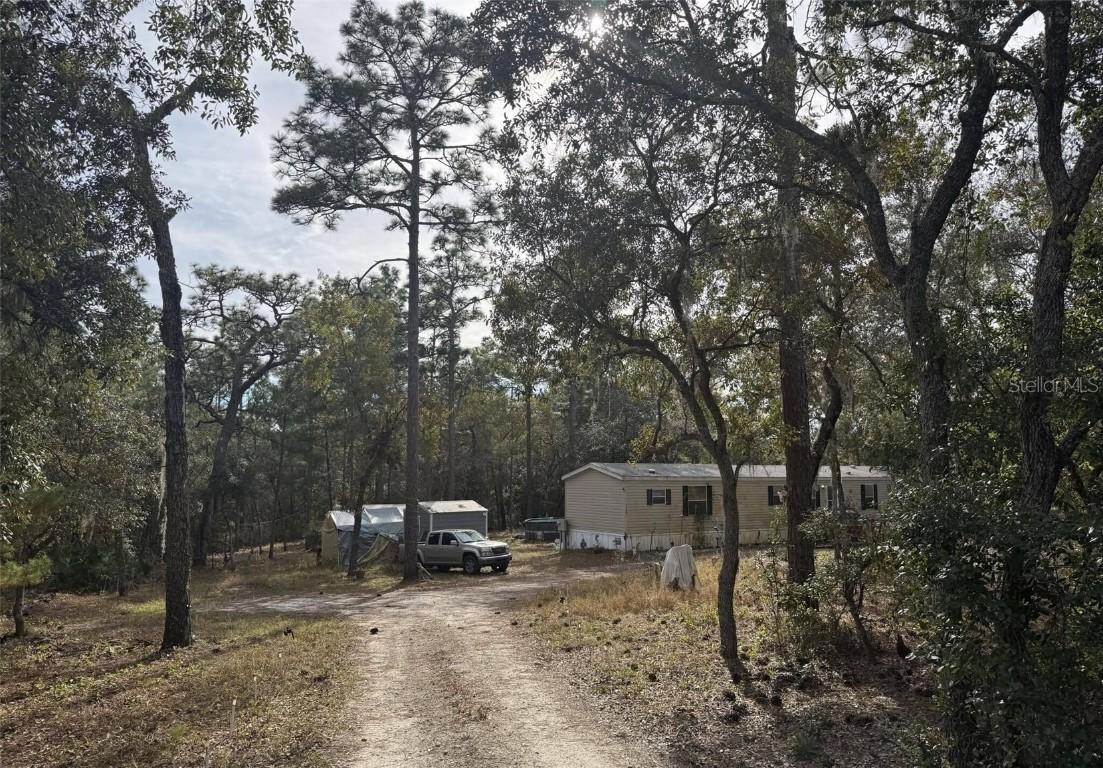 139 Sand Lake Dr., Pomona Park, FL 32181