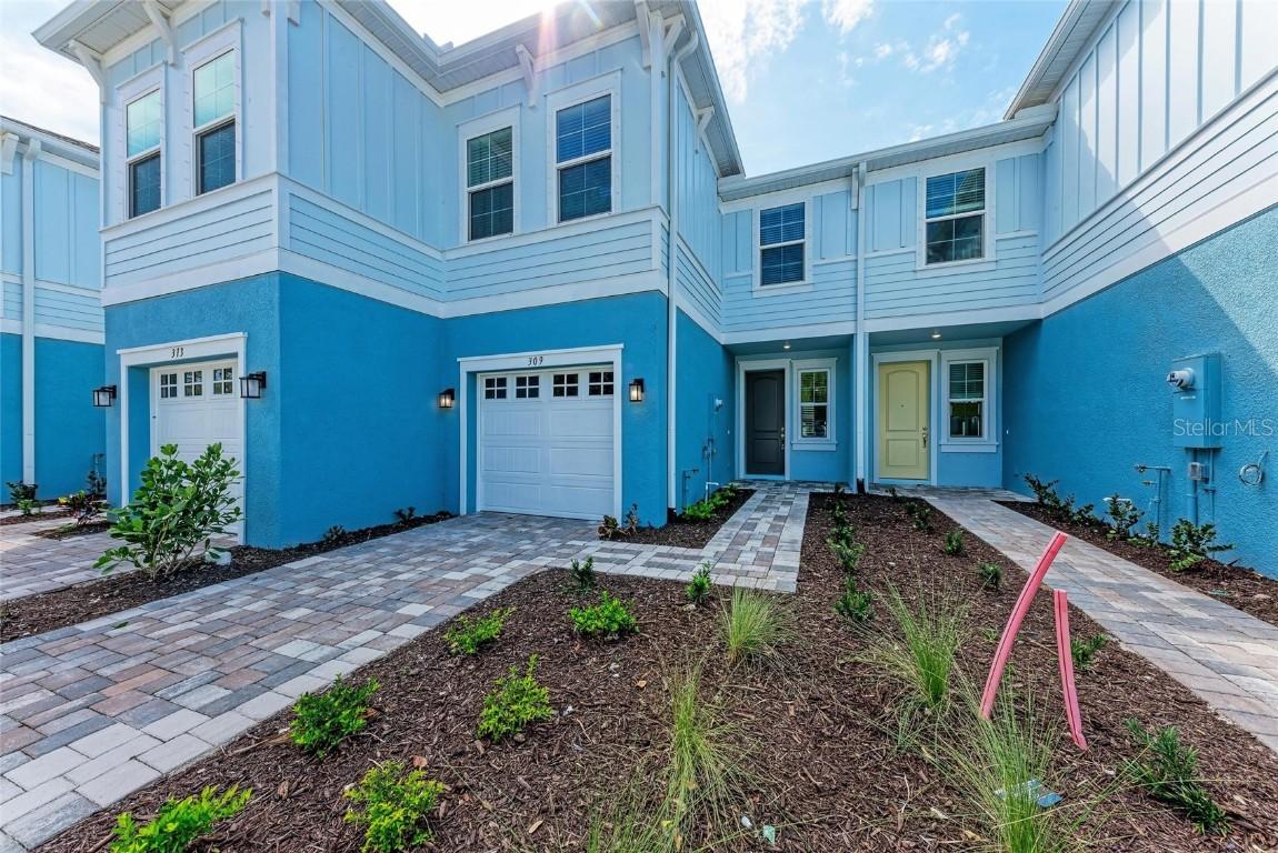 309 Via Tuscany Ave., Sarasota, FL 34243