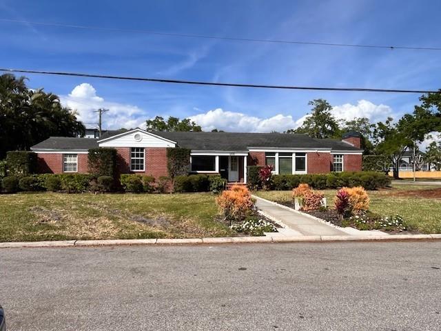 566 Rhine Ave., Tampa, FL 33606