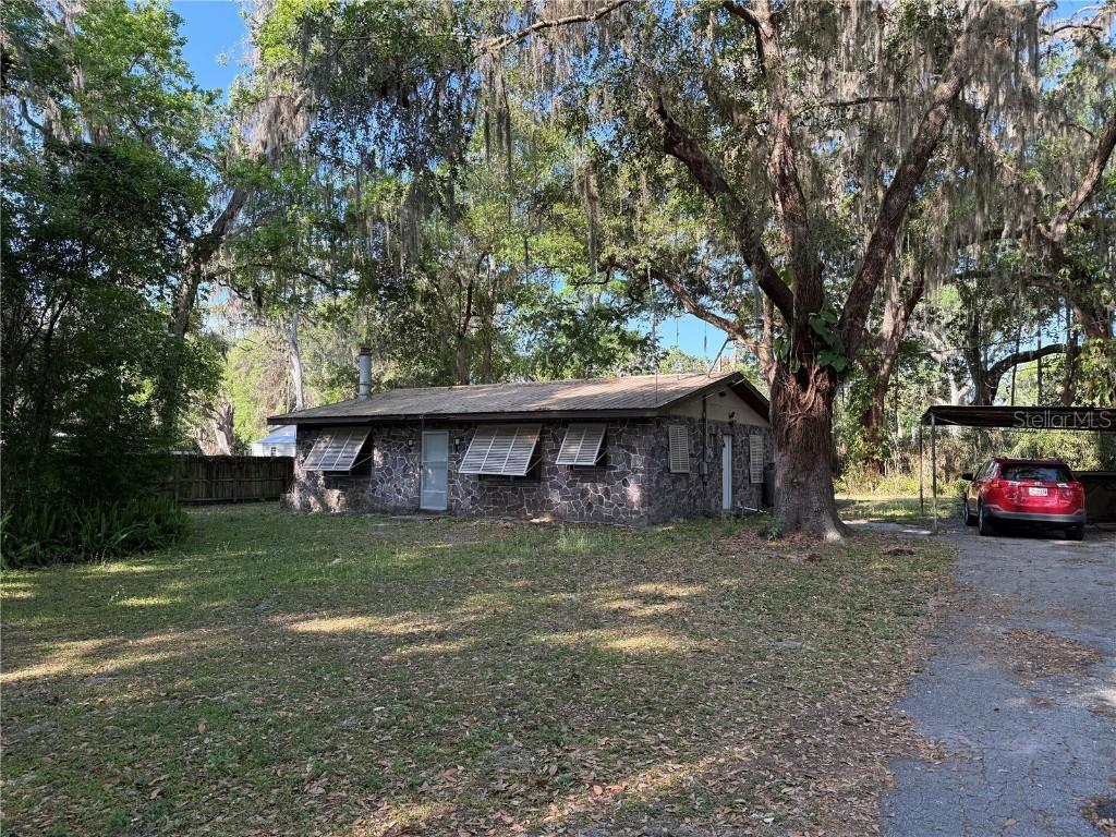3752 Cr 406a, Lake Panasoffkee, FL 33538