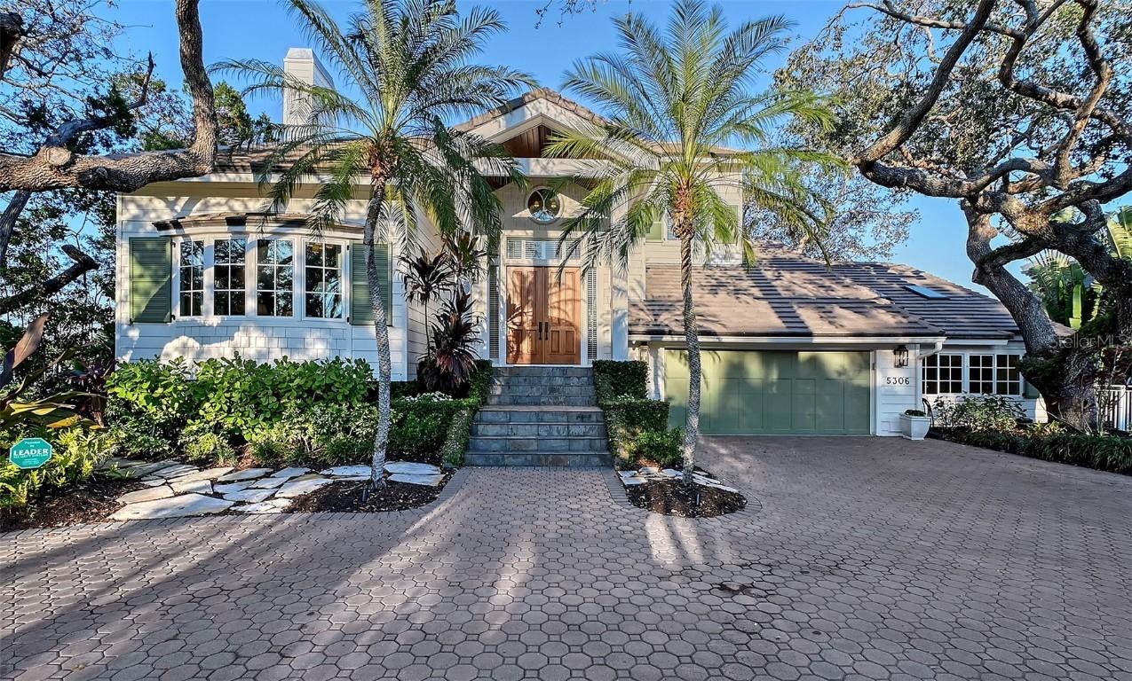 5306 Siesta Cove Dr., Sarasota, FL 34242