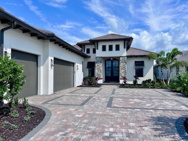 2265 Cameron Ln., Sarasota, FL 34231