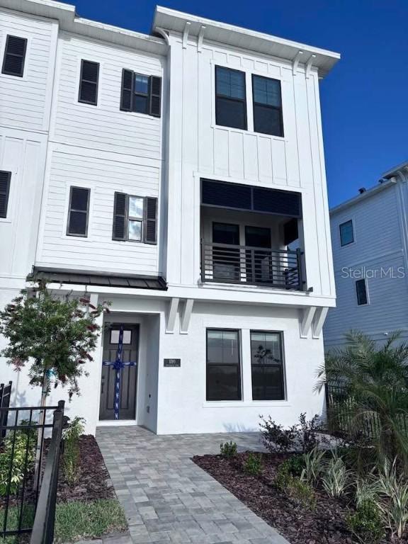 1590 Springwell Ln., Sarasota, FL 34240