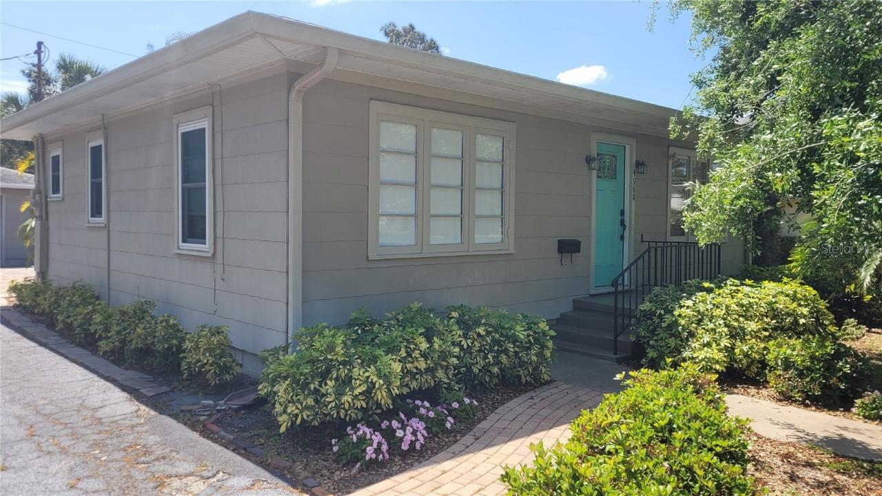 4968 17th Ave., St Petersburg, FL 33710