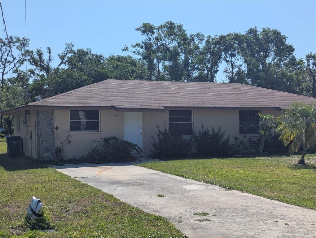 1011 Hagle Park Rd., Bradenton, FL 34212