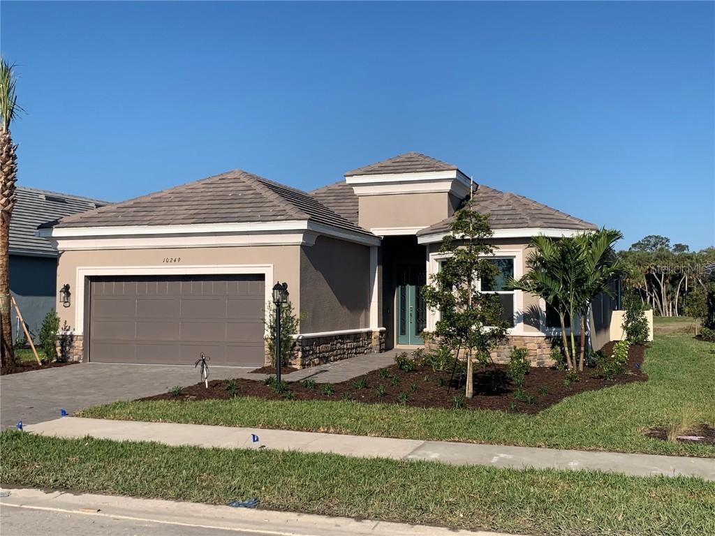 10249 Silent Night Ln., Sarasota, FL 34241