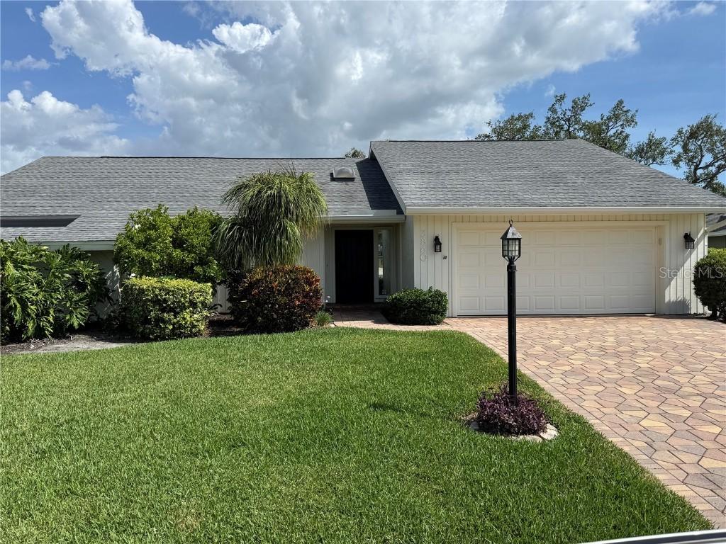 3860 Prairie Dunes Dr., Sarasota, FL 34238