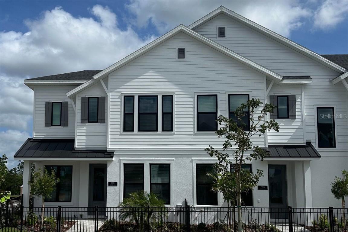 7201 Sutton Ln., Sarasota, FL 34240
